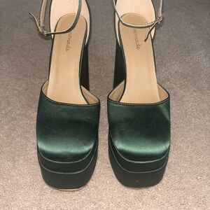 Chic Green Satin Platform Heels